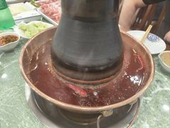 -楼外楼大刀肉传统火锅(西安大路店)