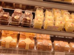 -红宝石·鲜奶小方·海派西点房(南丹店)