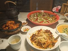 -初蓉丨遇见新川菜(亲贤街荣耀店)