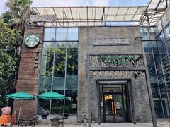 -星巴克(南宁民歌湖店)