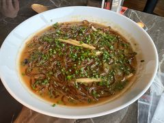 沙蒜烧豆面-新荣记(BFC外滩金融中心店)