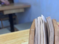 -魔都三兄弟酸辣粉·蘸卤炸串(虹桥万科店)