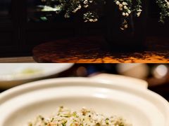 香椿腊肉石锅饭-杭州西子湖四季酒店·金沙厅