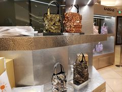-三宅一生 (阪急梅田本店)