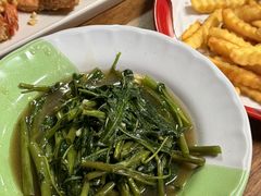 -Kat's Kitchen