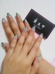 美式镶钻-星美甲