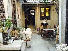 -邊城書店