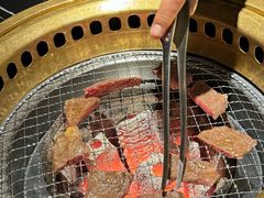 -山川小町·极番烧肉(新地假日广场店)