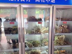 自助取餐区-学街秀兰麻辣烫