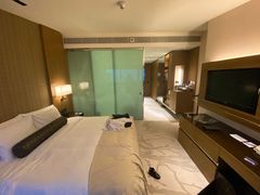 -上海滴水湖皇冠假日酒店