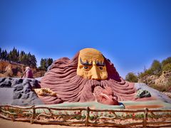 -彩色沙林风景区