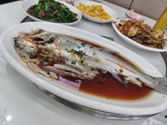 -丹水桥地锅鱼·翘嘴鲌·地方特色全鱼宴(丹江口大坝店)