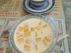 -广信牛奶甜品世家(台东店)