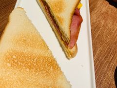 -必胜客(打浦桥日月光店)