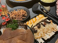 -晓宇重庆火锅(西安荟聚店)