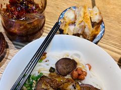 -牛八宝桂林米粉(八里庄店)