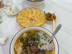 -明记汤揪片子炒面(红山市场特色美食街店)