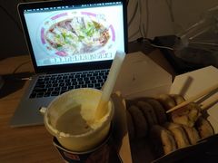 -喜茶(杭州滨江宝龙店)