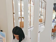 -J-Optical佳视明眼镜·蔡司视觉(青岛金茂览秀城店)