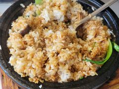 鸡爪排骨煲仔饭-多多旺港式茶餐厅(新区店)