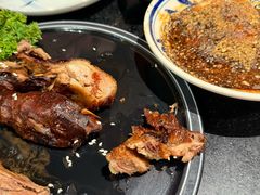 -小饕荟雅安贡椒鱼鲜馆(广福桥店)