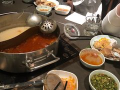 -捞王锅物料理(上海世茂广场店)