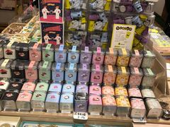零售区-猫的天空之城概念书店(束河店)