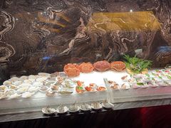 -雍容荟帝王蟹活龙虾展台自助(IFS黑金店)