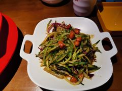 东北大拌菜-胖哥俩肉蟹煲(世茂国际广场店)
