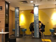 大堂-麦当劳(禄口机场T2航站楼)