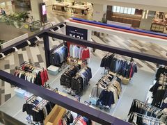 -百联临沂购物中心(临沂路店)