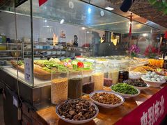 -鱼窝棚柴火铁锅炖(富山屯店)