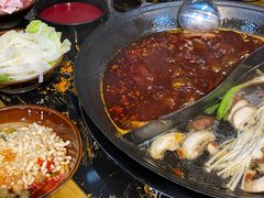 -乖嬢嬢重庆老火锅(南联店)