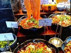 -雍容荟帝王蟹活龙虾展台自助(IFS黑金店)
