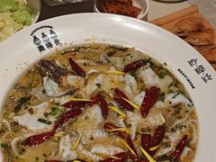 -渔语鱼酸菜鱼新川菜(来福士店)
