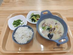 -上海理工大学第五食堂