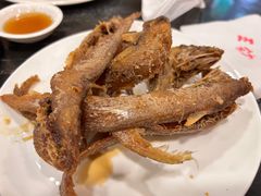 烤子鱼-王家沙点心店(南京西路总店)