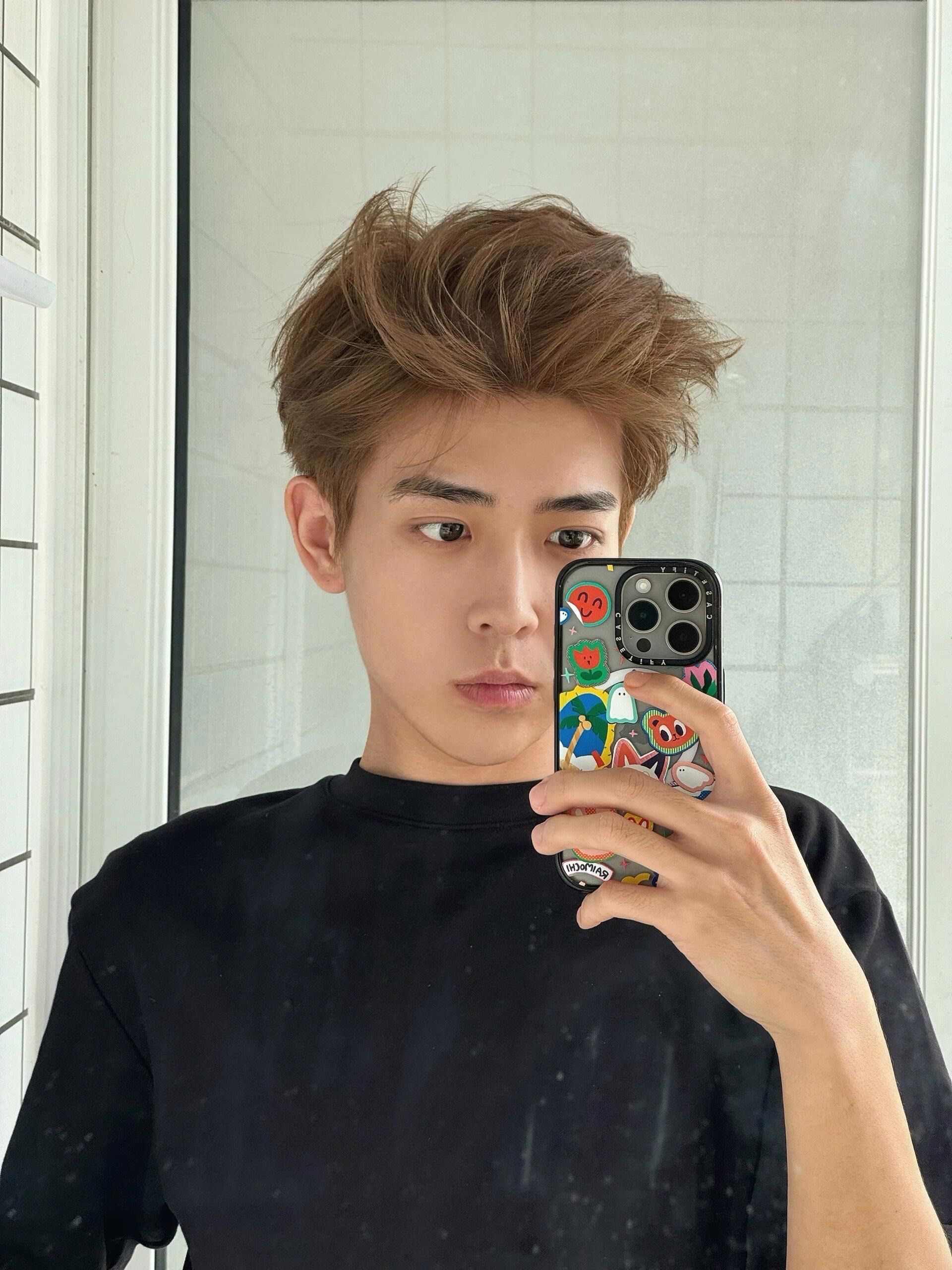 男生染发色必看 亚麻色还怪好看