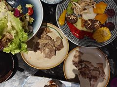 -雾山韩式烤肉·海南糟粕&椰子鸡火锅·海景餐厅(三亚绿发山海天JW万豪酒店)