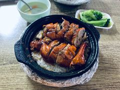 烧鹅煲仔饭-煲煲香快餐(南京路店)