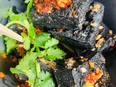 -黑色经典臭豆腐·湖南特产(步行街店)