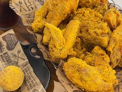 -BHC炸鸡(明洞总店)