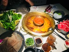 -哥老官重庆美蛙鱼头(宝山龙湖店)