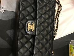 -爱革·奢品·鞋包·衣物·家居(金桥国际商业广场店)