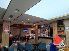 大堂-有红鸡毛店·川菜(建设路店)