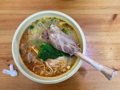 -熊大师牛羊粉(红谷凯旋店)