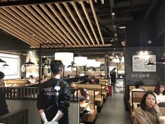 大堂-山城外·非遗酸菜鱼(蜀都万达店)
