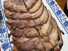 -老天桥酱肉烧饼夹肘子(天桥店)