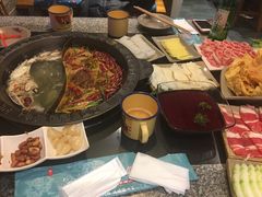 -疯狂的筷子老灶九宫格火锅