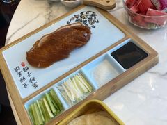 特色烤鸭-荷塘秋月·本帮江浙菜(国权路店)